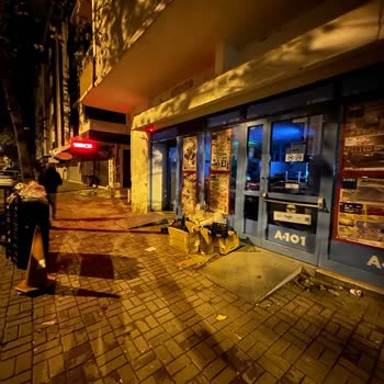 A101 Marketinin Lakayıt Ve Sokağımızı Pisletmesi