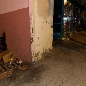A101 Marketinin Lakayıt Ve Sokağımızı Pisletmesi