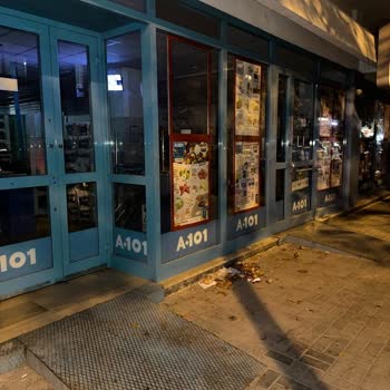 A101 Marketinin Lakayıt Ve Sokağımızı Pisletmesi
