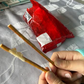 Eti Crax'ın Üzerinde Bilinmeyen Madde