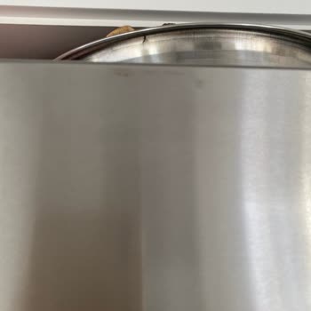 Siemens Buzdolabında Pas Lekeleri.