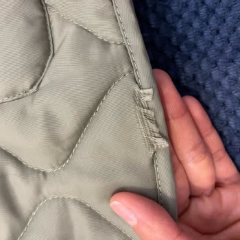 Pull and Bear Mont Kısa Sürede Deforme Olup Söküldü.