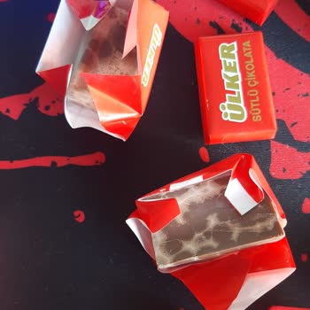 Ülker Napoliten Sütlü Çikolata Bozuk Ürün