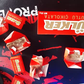 Ülker Napoliten Sütlü Çikolata Bozuk Ürün