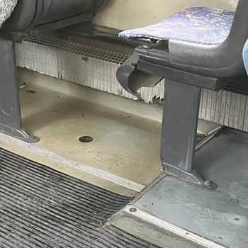 Adana Büyükşehir Belediyesi Özel Halk Otobüsleri Kırık