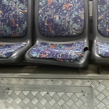 Adana Büyükşehir Belediyesi Özel Halk Otobüsleri Kırık