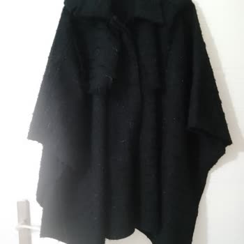 Kübra Osmanoğlu Kumaş Üzerinden Dokuma İplerinin Dökülmesi