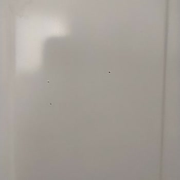 Uğur Soğutma Derin Dondurucu Kapağında Tespit Edilen Delikler İçin Tüketici Şikayeti