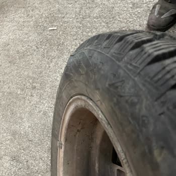 Petlas Glacier W661 Kış Lastiği Kusurlu Çıkması Balon Yapması