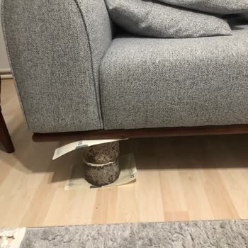 Evkur Alışveriş 2 Günlük Koltuğun Kırılan Ayağı