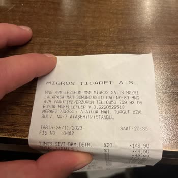 MNG AVM Migros Kasiyeri Hakaret Etti