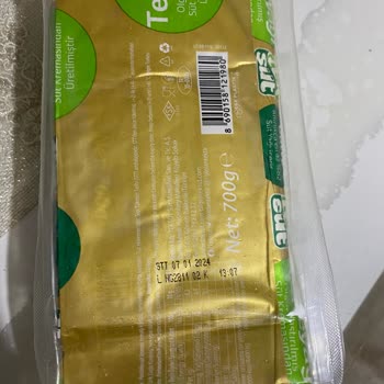 Teksüt Tereyağının İçinden Simsiyah Bir Şey Çıktı