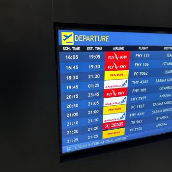 Fly Kıbrıs Hava Yolları 4 Saat Rötar