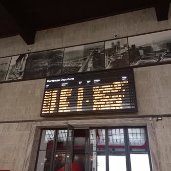 Kamil Koç PNR No:311 913 1788 Bebek Koltuğu Yok Diye Otobüse Alınmama