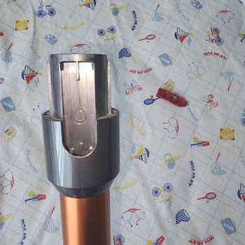 Dyson V10 Süpürge Sapı Sorunu