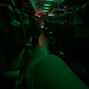 Uludağ Turizm 52. Koltuk Da Ne Bir Priz Ne Kolçak Ne Televizyon Var Bu Nedir Ya
