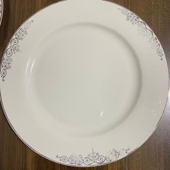 Karaca Züccaciye Karaca Yemek Takımının Desen Ve Yaldızlarının Kısa Sürede Silinmesi