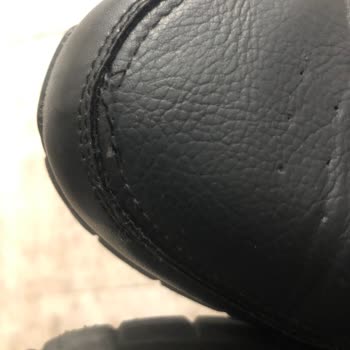 Skechers Ayakkabının Üst Dikişleri Sökülmesi