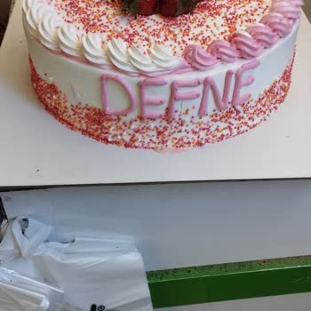 Ege Gençler Kahvaltı & Pasta Personel İlgisizliği Ve Muhatap Bulamamak