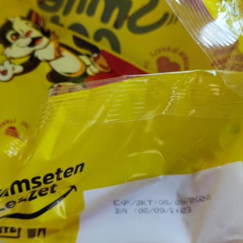 Pelagos Akvaryum Pelagos Kuzu Parçalı Etli Yaş Kedi Maması Kurtlu Çıktı