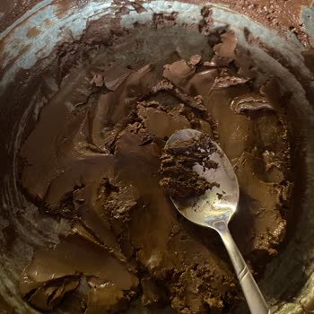 Pakmaya Pul Çikolata Benmari Usulü Erimiyor