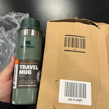 Amazon'dan Gelen Kargo Paketi Açılmış Bir Şekilde Elime Ulaştı