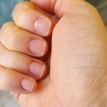 Natural Nail House Naturel Nail House Mecidiyeköy Şubesi Çalışanların Tavırları