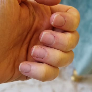 Natural Nail House Naturel Nail House Mecidiyeköy Şubesi Çalışanların Tavırları
