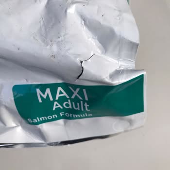 Petpal Geç Gelen Kargo Patlak Ve Küflü Köpek Maması