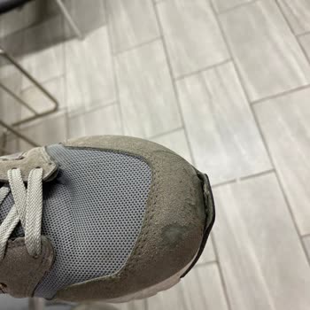 FLO Ayakkabı & New Balance Kusurlu Ürün Kusurlu Satış Sonrası Hizmet!