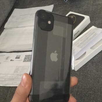 Gürgençler Telefonun Kamera Koruyucusunu Sökerken Çizdiler Boya Attırdılar