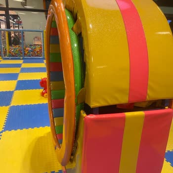 İzmit (41 Burada AVM) Playland Kirliliği