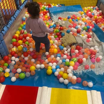 İzmit (41 Burada AVM) Playland Kirliliği