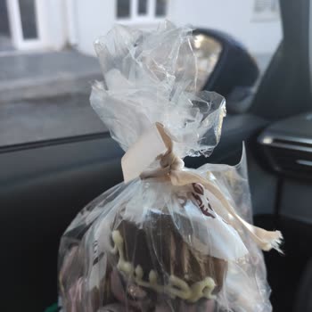 BonnyFood Çiçek Sepeti