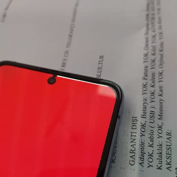BDH Bilişim Destek Hizmetleri Z Flip 4 Cihazımı Sağlam Verdiğim Servisten Ekranı Kırık Şekilde Aldım