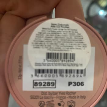 Yves Rocher Parçalanmış Allık Özensiz Kargo