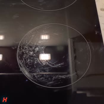 Arçelik Elektrikli Cam Ocak Yüzeyinin Kabarması