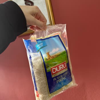 Duru Pirinç İçinden Böcek Çıktı