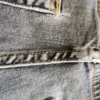 Lacoste Marka Pantolon Kalitesizliği İle İlgili Şikayet