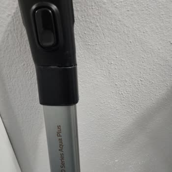 Philips Aqua Plus Dikey Süpürge Parçası Parçalandı
