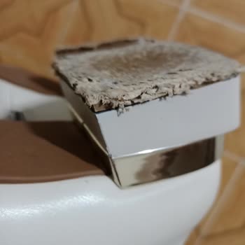 Pierre Cardin Giyim Botun Topuğu Bir Kez Giyince Aşındı