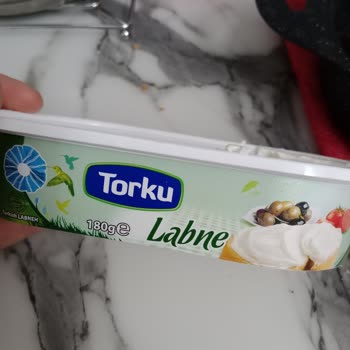 Torku Yeni Açılmış Labnenin Dibinde Küf
