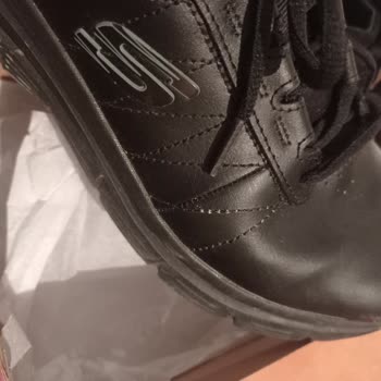 Skechers Dikişleri Açılan Spor Ayakkabı