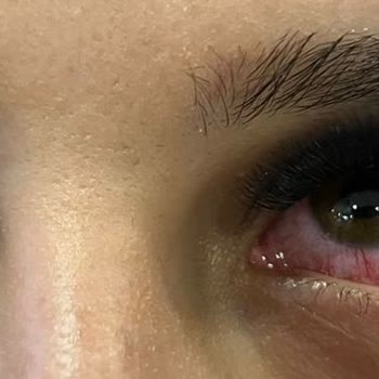 Melike Adıgüzel Güzellik Salonu İpek Kirpik İşlemi