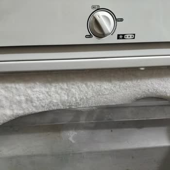 Uğur Soğutma Derin Dondurucunun Yoğun Karlaması Ve Nasıl Garanti