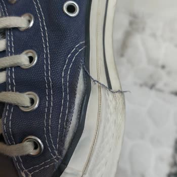 Converse Yanlardan Açılma Yaptı