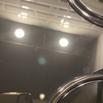 Bosch Ankastre Ocak Cami Çizik Geldi