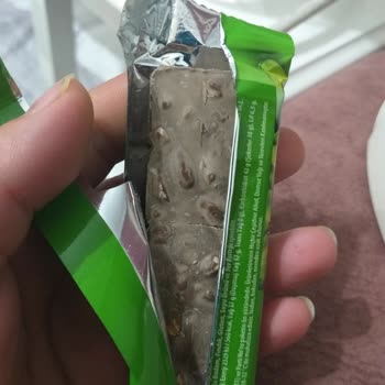 Eti Gıda Eti Çikolatam Eli Bol Aldık Ve Çikolata Beyaz Bir Renkteydi