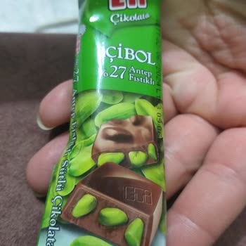Eti Gıda Eti Çikolatam Eli Bol Aldık Ve Çikolata Beyaz Bir Renkteydi