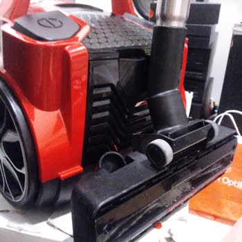 Arzum Clean Force Red Süpürge Resmen Çöp